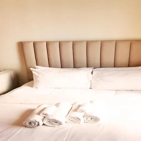 Full Sea View With Balcony - Studio Apartment - 10 Min To Jbr - دبي المظهر الخارجي الصورة
