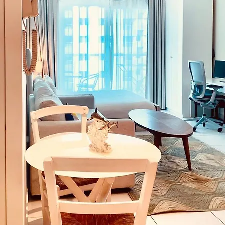 Full Sea View With Balcony - Studio Apartment - 10 Min To Jbr - دبي المظهر الخارجي الصورة