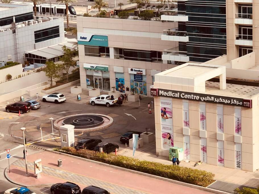 Full Sea View With Balcony - - 10 Min To Jbr - Apartment *